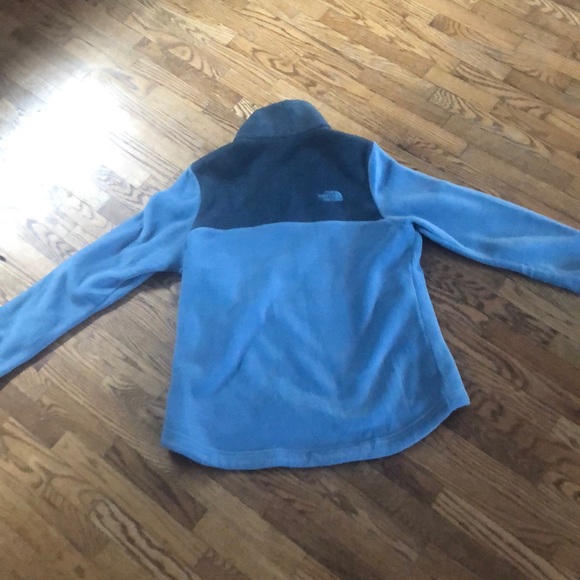 The North Face Tolmiepeak Pullover Fleece Sweater - Picture 9 of 10